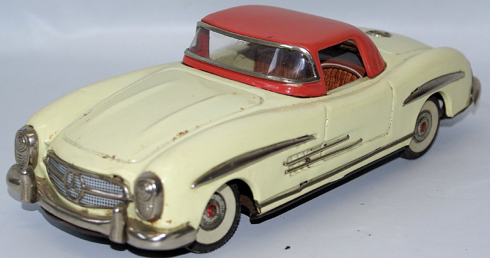 1960's MERCEDES BENZ 300 SL Toy Car, Japan (1 of 4)
