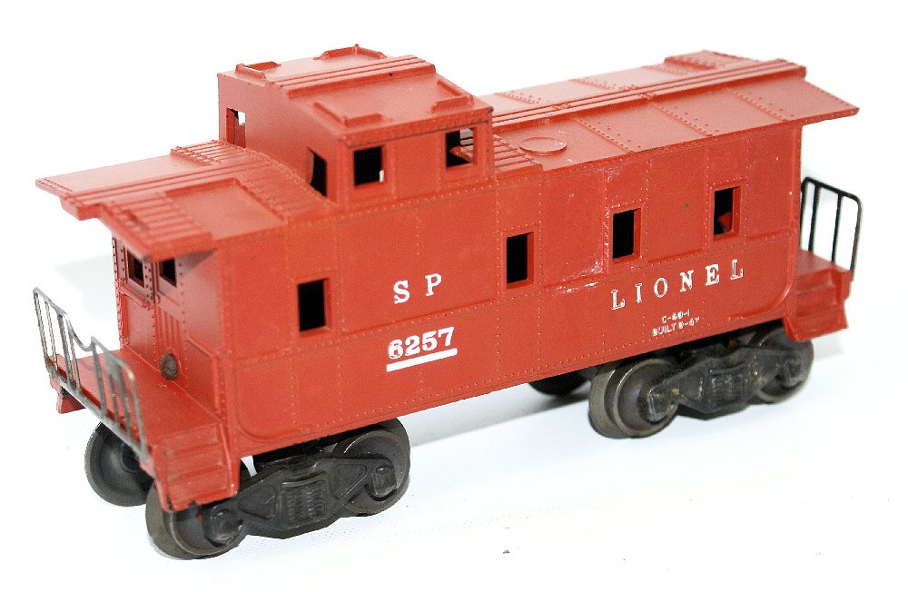 O Gauge Post-War LIONEL 6257 Southern Pacific Caboose (1 of 4)