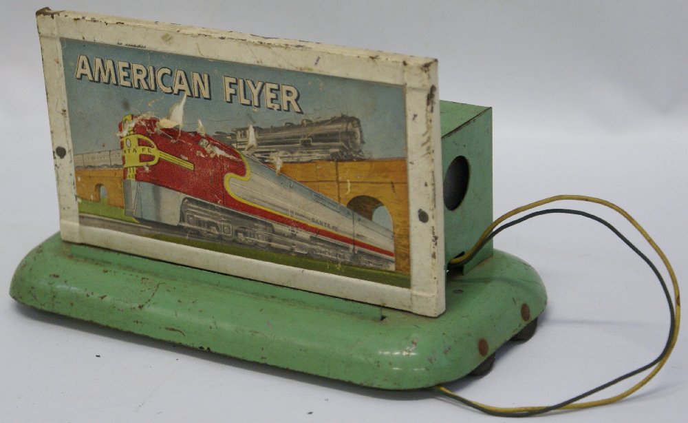 AMERICAN FLYER S Gauge #566 Santa Fe Train Advertising: Vintage Prewar AMERICAN FLYER S Gauge #566 Santa Fe Train Advertising Remote Control Whistling Lighted Billboard Sign. Measures 7-1/2" x 4" x 4". Manufactured by A.C. Gilbert Co. for American Flyer. H