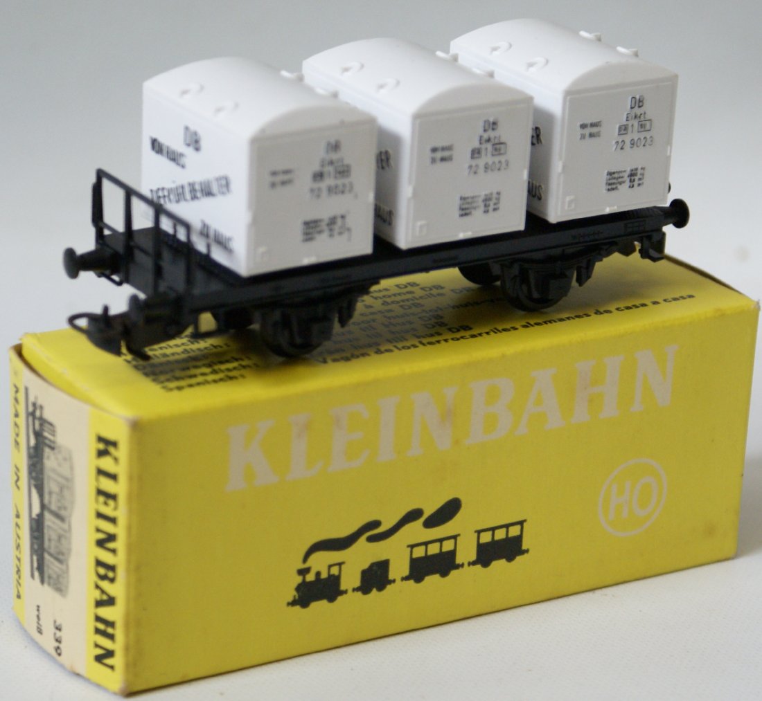 Kleinbahn HO 339 weib Container Car Home to Home. Von (1 of 1)