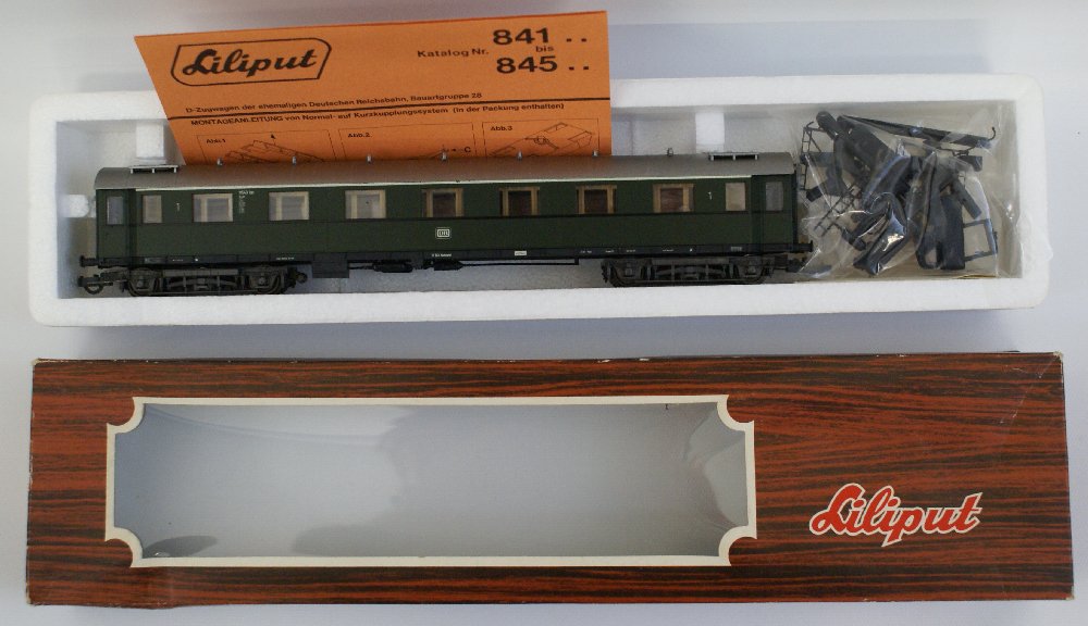 LILIPUT Train HO Scale #841 03 DB 1st Class Passenger (1 of 2)