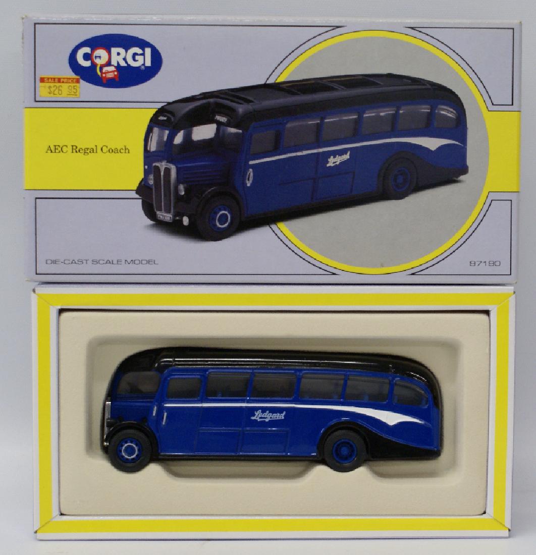 CORGI #97190 AEC Regal Half-Cab Coach, MINT in Original: Vintage CORGI #97190 AEC Regal Half-Cab Coach. 1:50 scale diecast coach. Comes in the original box. Made in Great Britain. A very attractive model to display. Absolutely MINT condition. Never yet disp