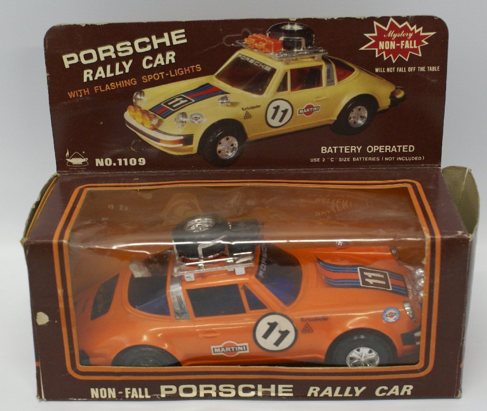 B.O. PORSCHE Rally Martini Racing Orange Race Car #1109 (1 of 4)
