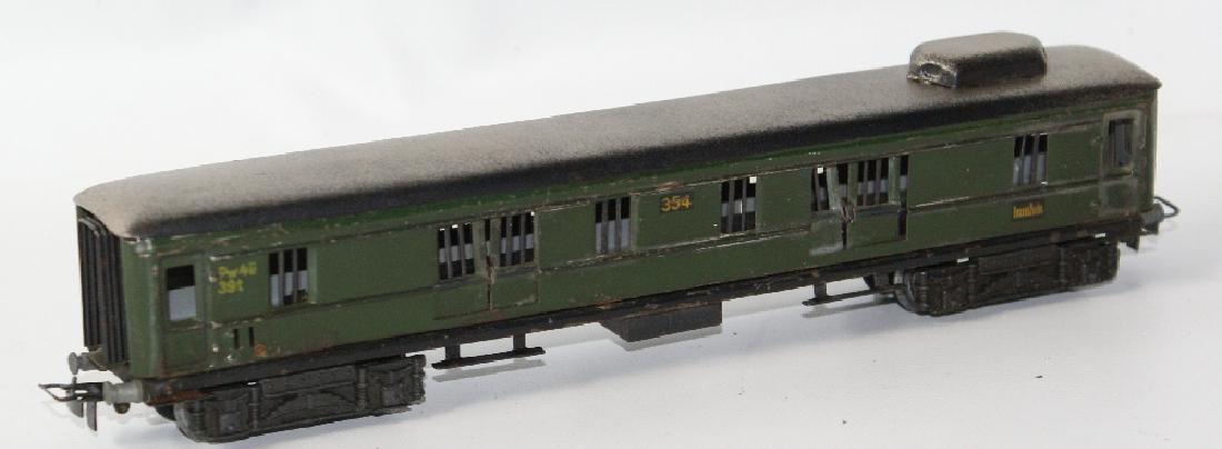 Vintage 1940's Marklin HO Scale Tin 354 Baggage Car (1 of 4)