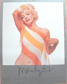 MARILYN MONROE VINTAGE"THE LAST SITTING" BY BERT STERN: MARILYN MONROE VINTAGE"THE LAST SITTING" BY BERT STERN, * VINTAGE MARILYN MONROE"THE LAST SITTING" BY BERT STERN,.HE WAS THE LAST PHOTOGRAFER THAT TOOK STUDIO PHOTOS OF MARILYN MONROE. this poster pro
