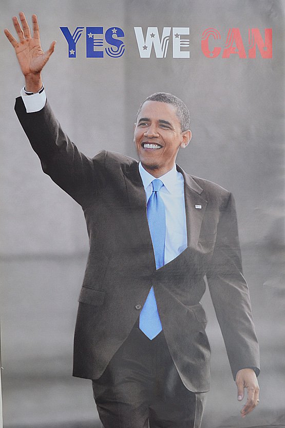 obama and michell inaguration ball 2013: Obama and Michell Inaguration ball waving "Presidant and first lady- Barak H. Obama & Michelle Obama at the 57th inagural ball Washington DC. January 21 2013 "-poster size 24x36 inches ( perfect for r