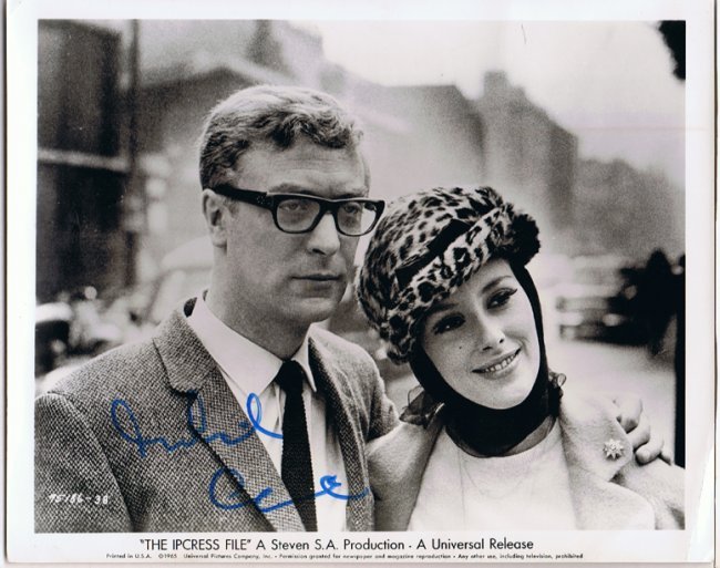 MICHAEL CAINE - 8X10 PHOTO W/ CERTIFICATE: MICHAEL CAINE - 8X10 PHOTO W/CERTIFICATE FROM TODD MUELLER.Todd Mueller began collecting autographs in 1978 and now the owner of Todd Mueller Autographs. Todd Mueller has been in the Autograph industr
