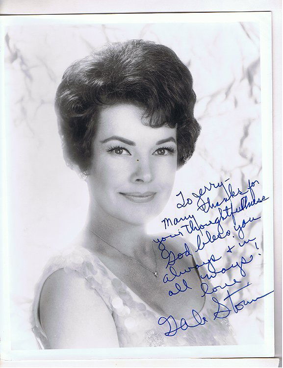 GALE STORM - 8X10 PHOTO W/ CERTIFICATE: GALE STORM - 8X10 PHOTO W/ CERTIFICATE FROM TODD MUELLER.Todd Mueller began collecting autographs in 1978 and now the owner of Todd Mueller Autographs. Todd Mueller has been in the Autograph industry