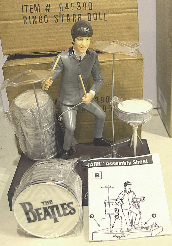VERY RARE BEATLES RINGO STARR DOLL AND DRUM SET: VERY RARE BEATLES RINGO STARR DOLL AND DRUM SET. ITEM NO. 945390.CONTENTS INCLUDES: RINGO STARR FIGURE, TWO CYMBALS, 3 DIFFERENT DRUMS, CATALOG INSTRUCTIONS. CAME AS A MAIL ORDER IN BROWN BOX. 1991 AP