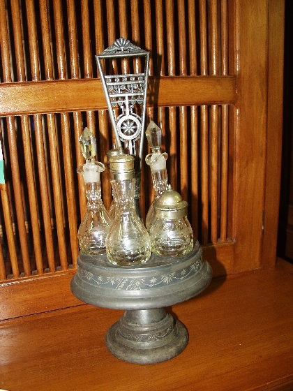 Victorian Cruet Set