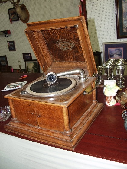 Table Top Victrola