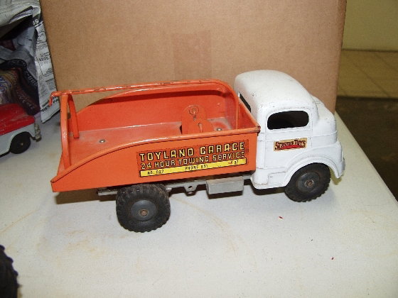 Structo Tow Truck