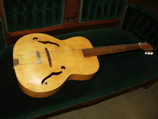 Vintage Guitar
