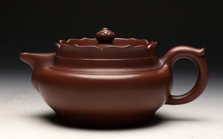 Chinese Yixin Zisha Teapot (1 of 8)