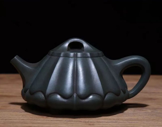 Chinese Yixing Zisha Teapot: Chinese Yixing Zisha Teapot