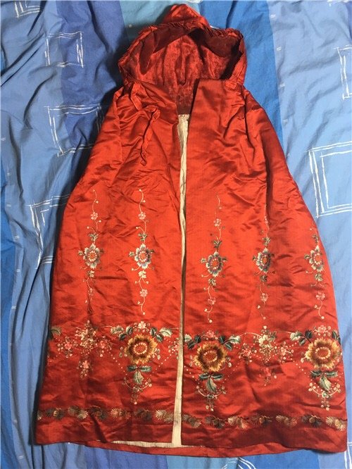 Antique Chinese Embroidered Silk Cloak: Antique Chinese Embroidered Silk Cloak.