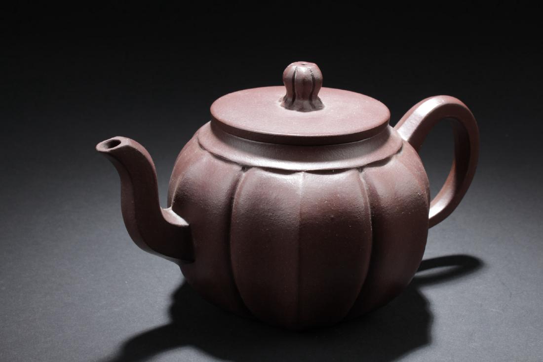 Chinese Zisha Teapot (1 of 4)