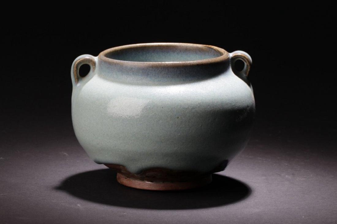 Chinese Porcelain Jar (1 of 5)