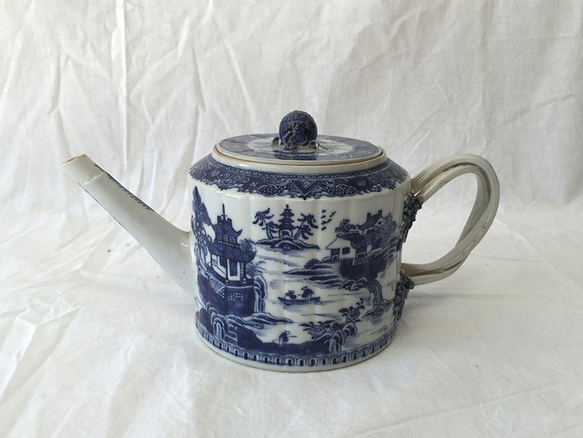 Chinese Export White and Blue Porcelain Teapot (1 of 9)