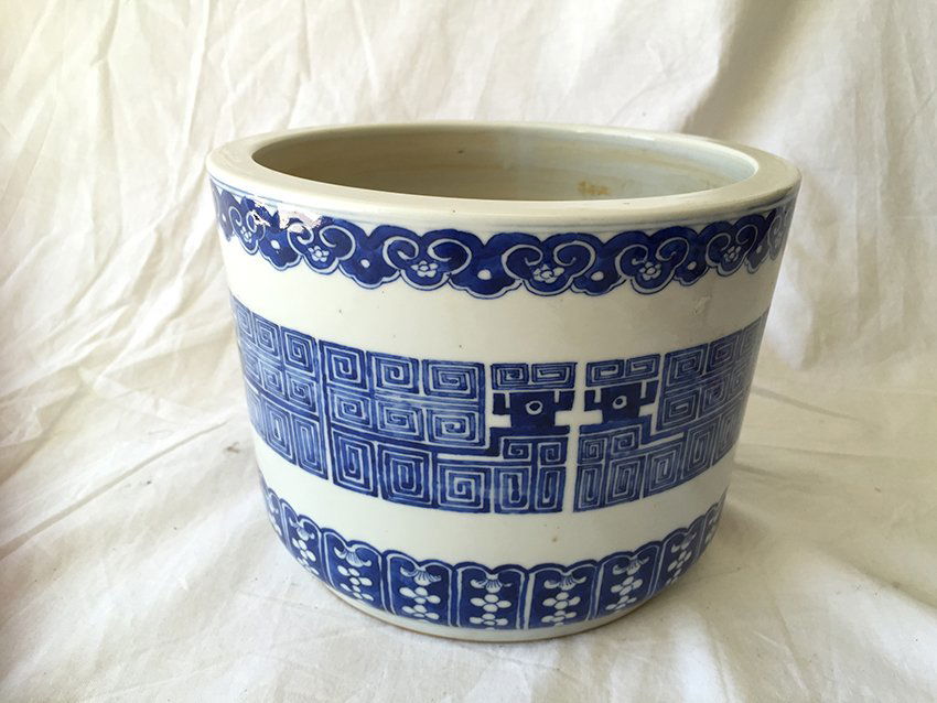 Chinese Export Porcelain Bonsai Pot (1 of 4)