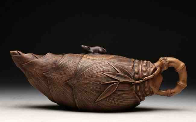 Chinese ZIsha Bamboo Shoots Teapot (1 of 5)