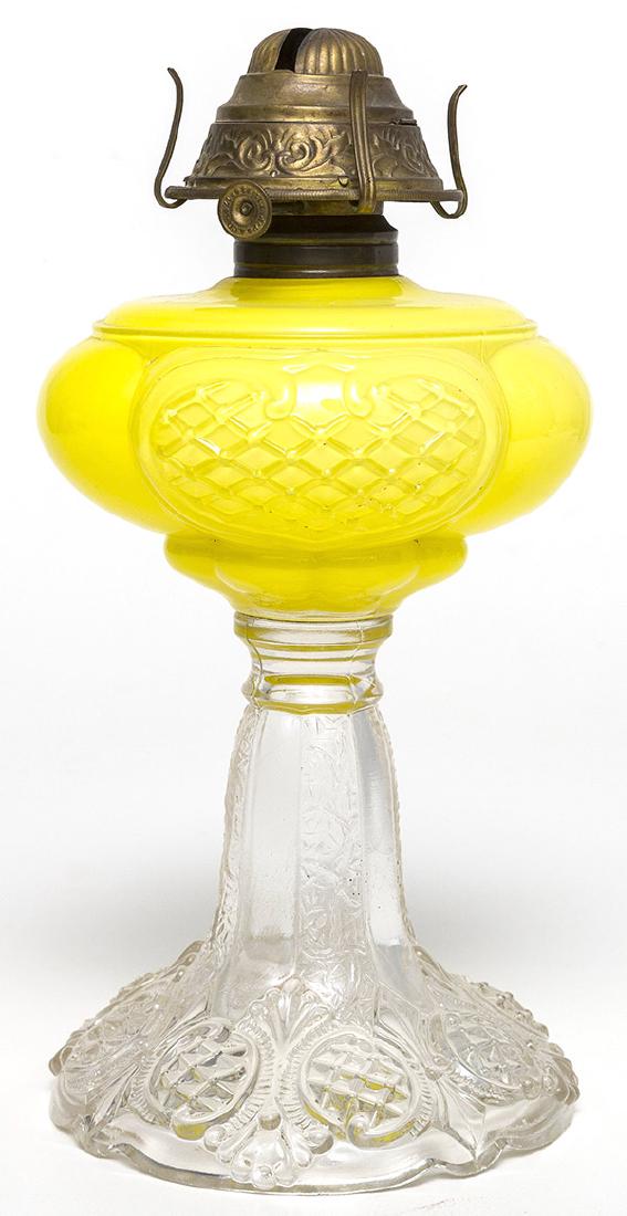 Prince Edwards Colored Oil Lamp (1 of 6)
