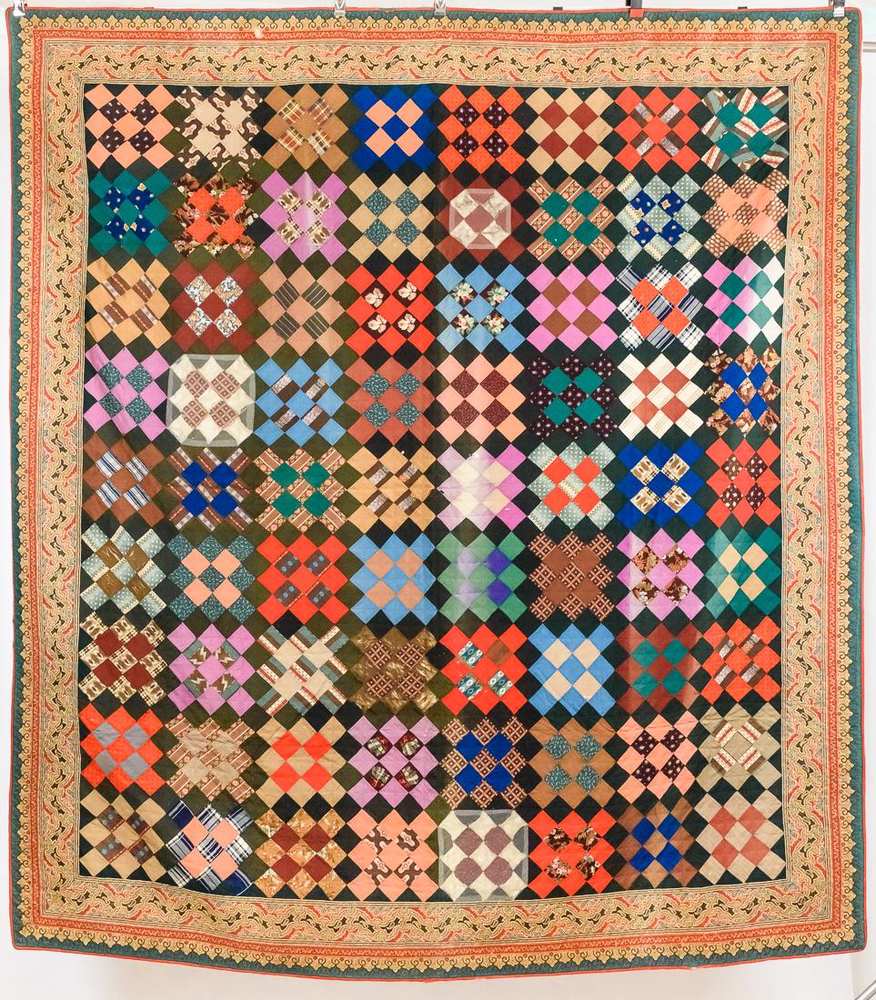 Fine Antique Pieced Quilt (1 of 7)