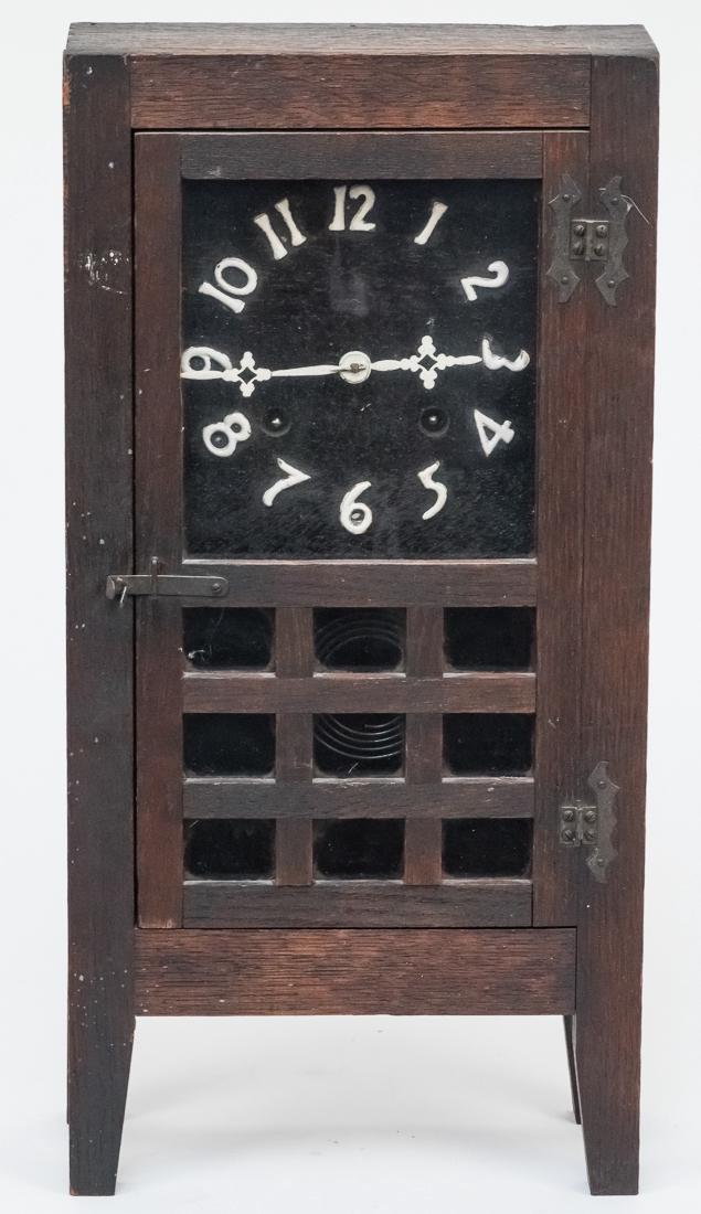 Oak Arts & Crafts New Haven Shelf Clock (1 of 9)