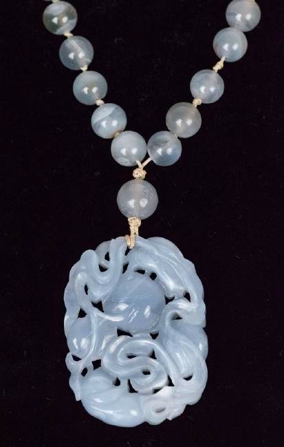 Carved Chinese Lavender Jade Pendant & Beads (1 of 6)