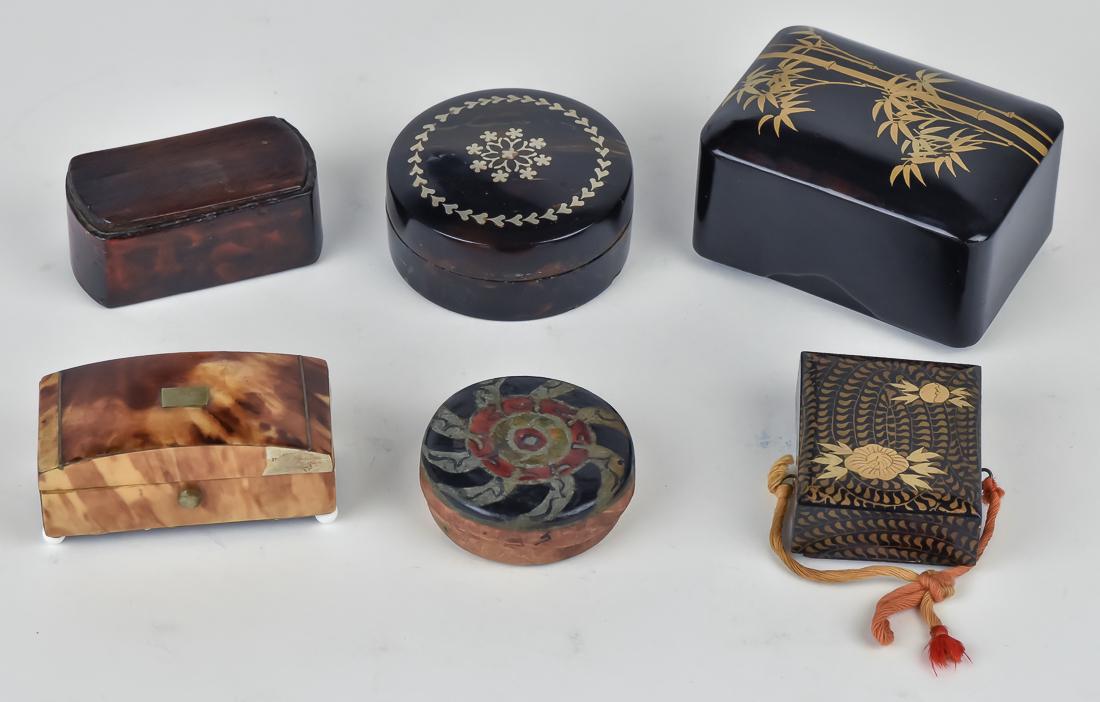 Six Snuff & Other Small Boxes (1 of 6)