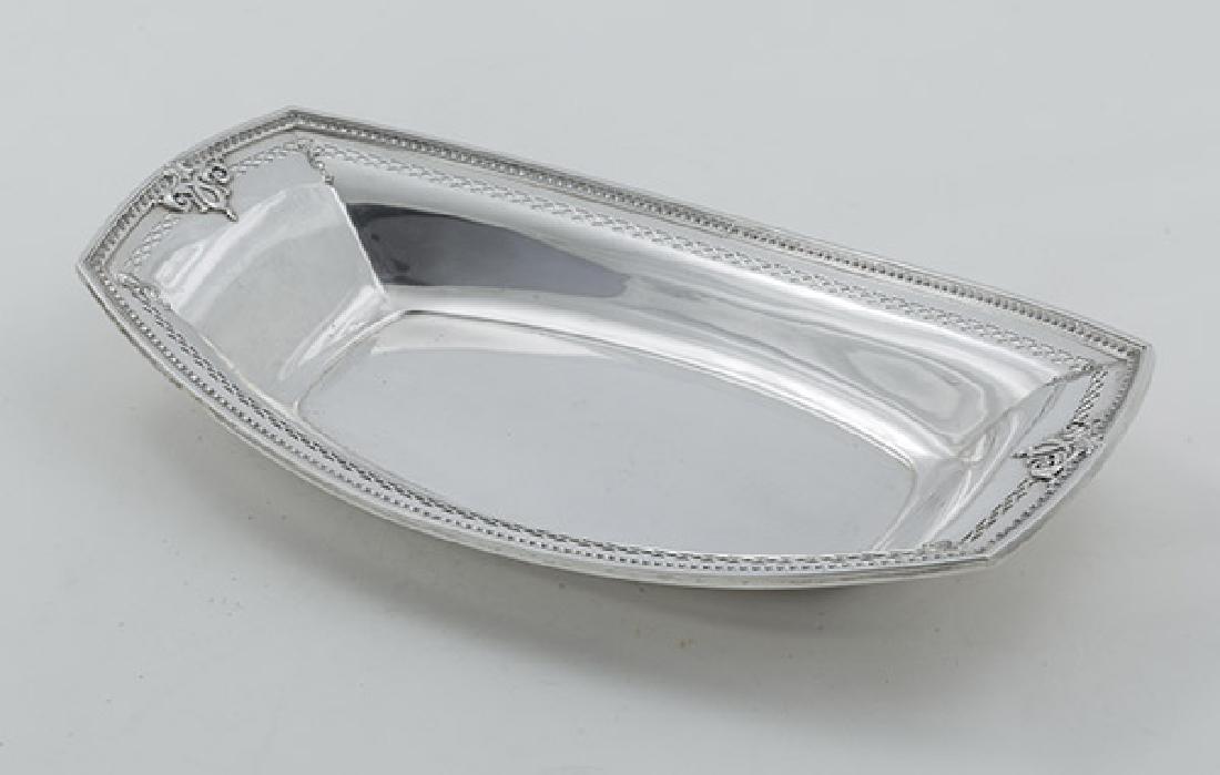 International Sterling Silver Bread Tray (1 of 9)