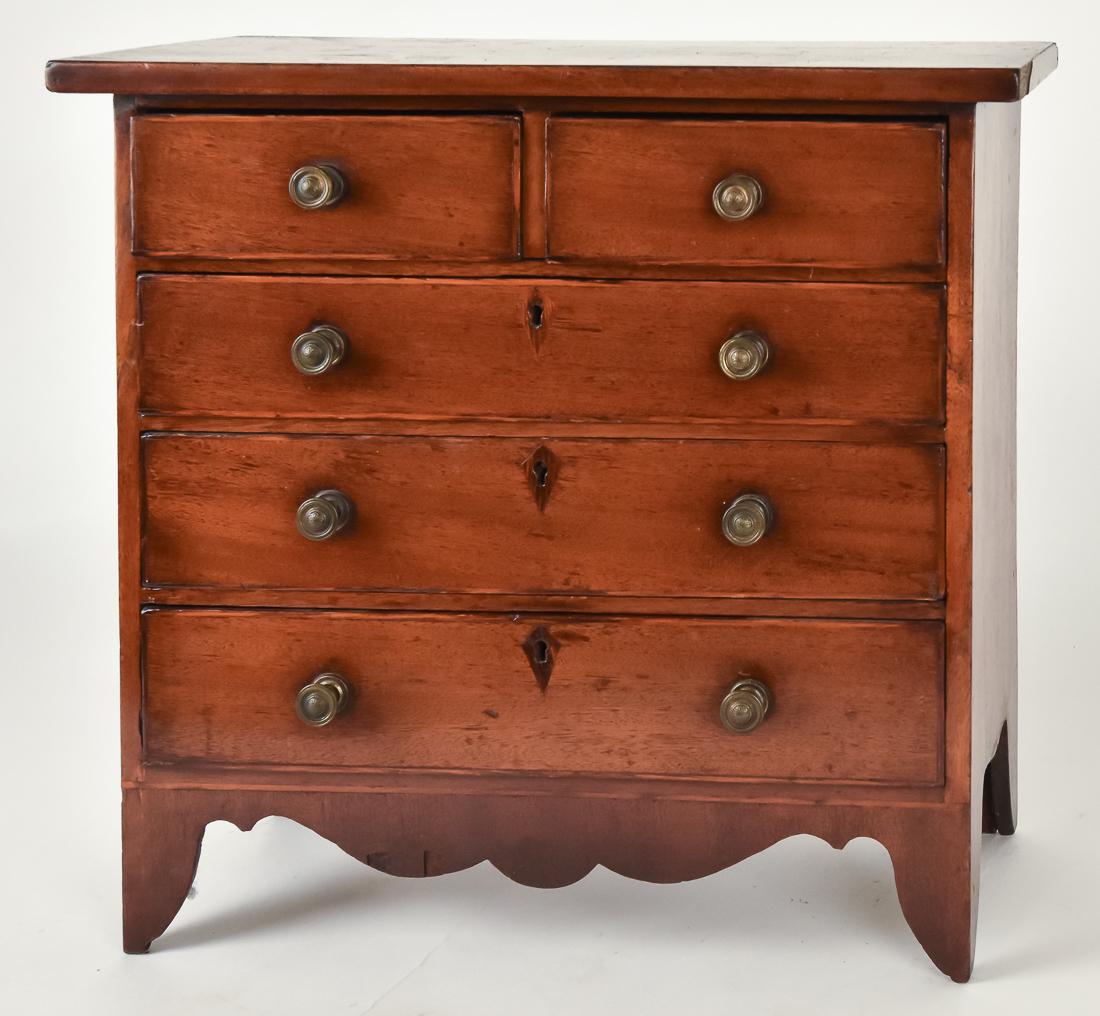 Fine Miniature Hepplewhite Chest (1 of 10)