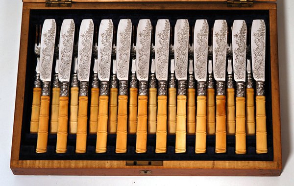 ENGLISH ANTIQUE FISH KNIFE & FORK SET IN ORIGINAL  - 2