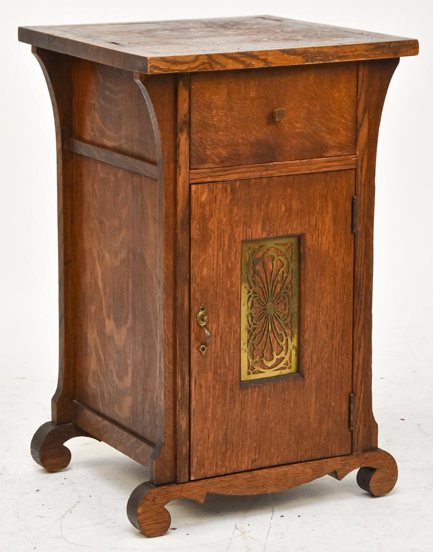 Arts & Crafts Mission Stand (1 of 6)