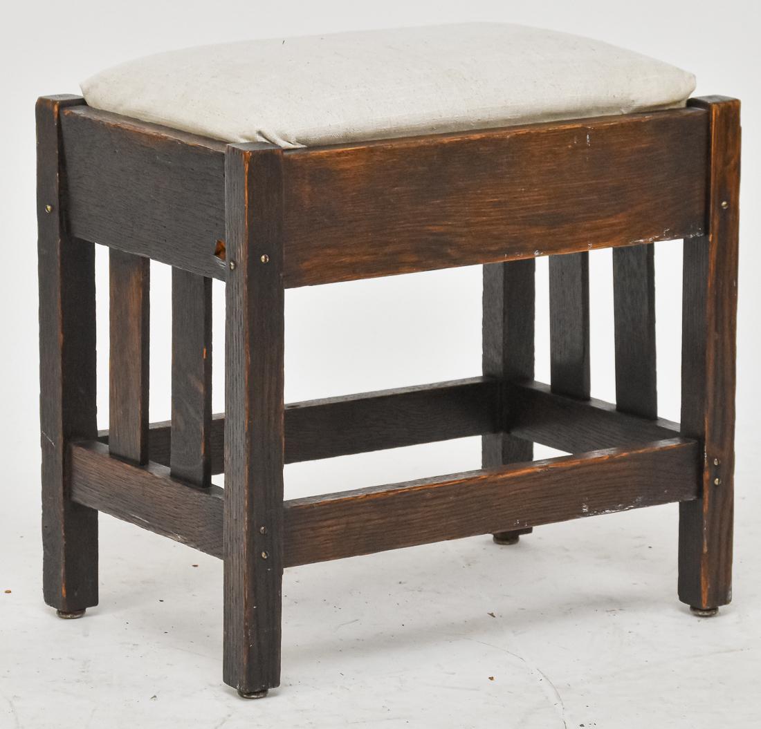 Arts & Crafts Mission Footstool (1 of 2)