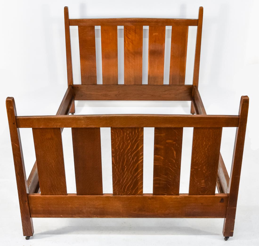 Gustav Stickley #923 Full Size Bed (1 of 14)