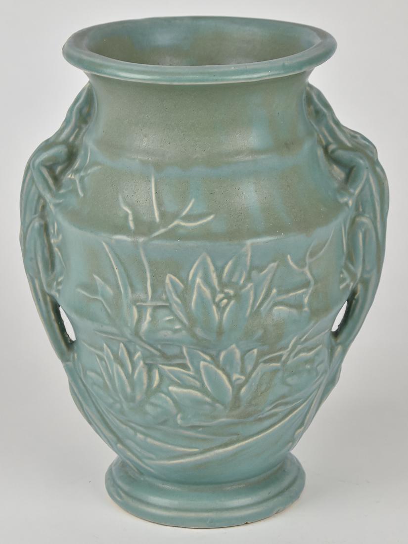 McCoy Water Lily Vase (1 of 5)