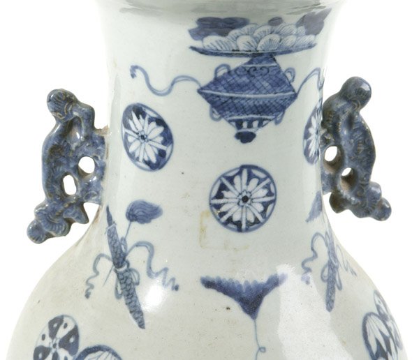 CHINESE EXPORT BLUE & WHITE PORCELAIN TEMPLE VASE - 2