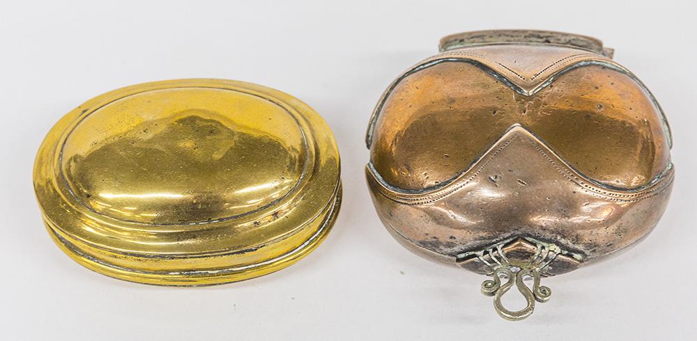 Two Early Snuff Boxes (1 of 6)