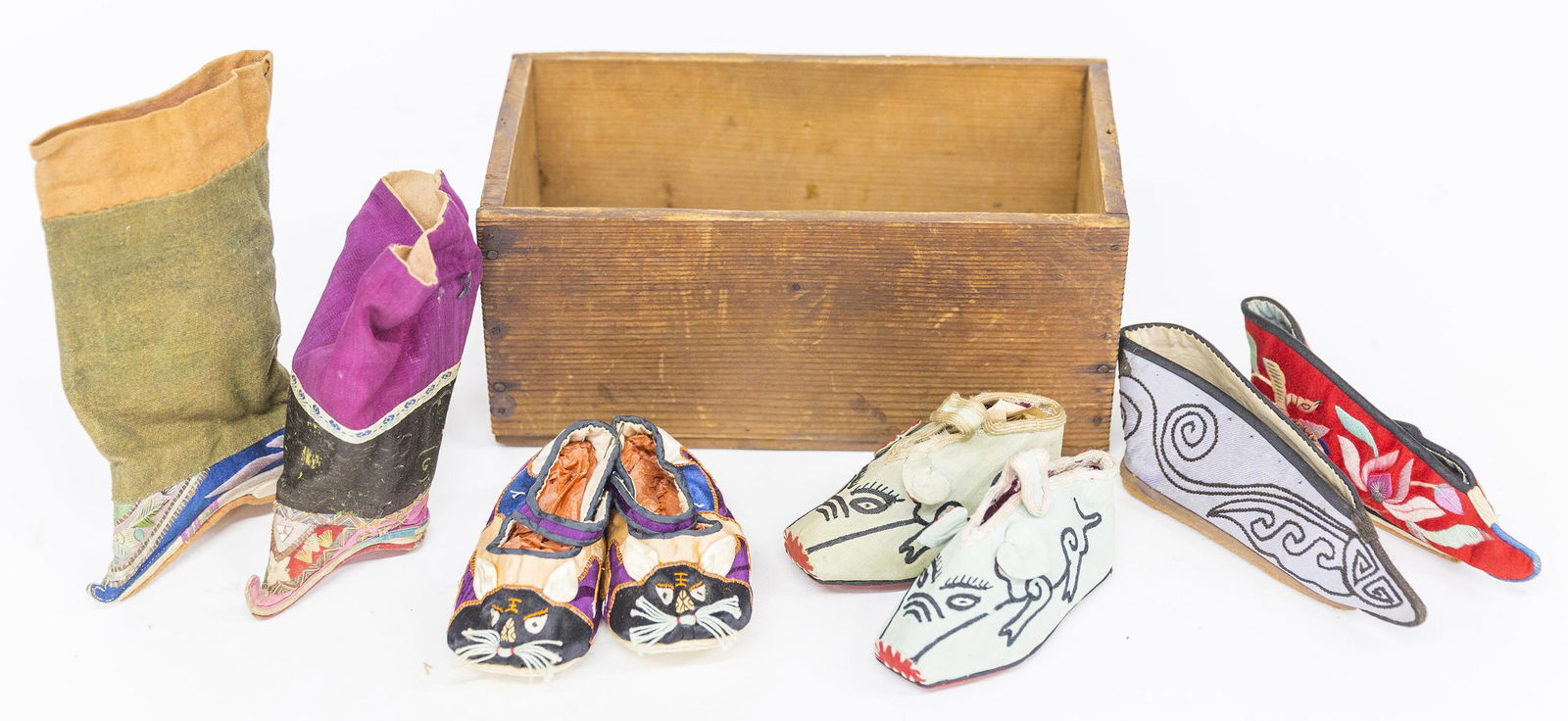 Early Chinese Ladies Shoes (1 of 10)