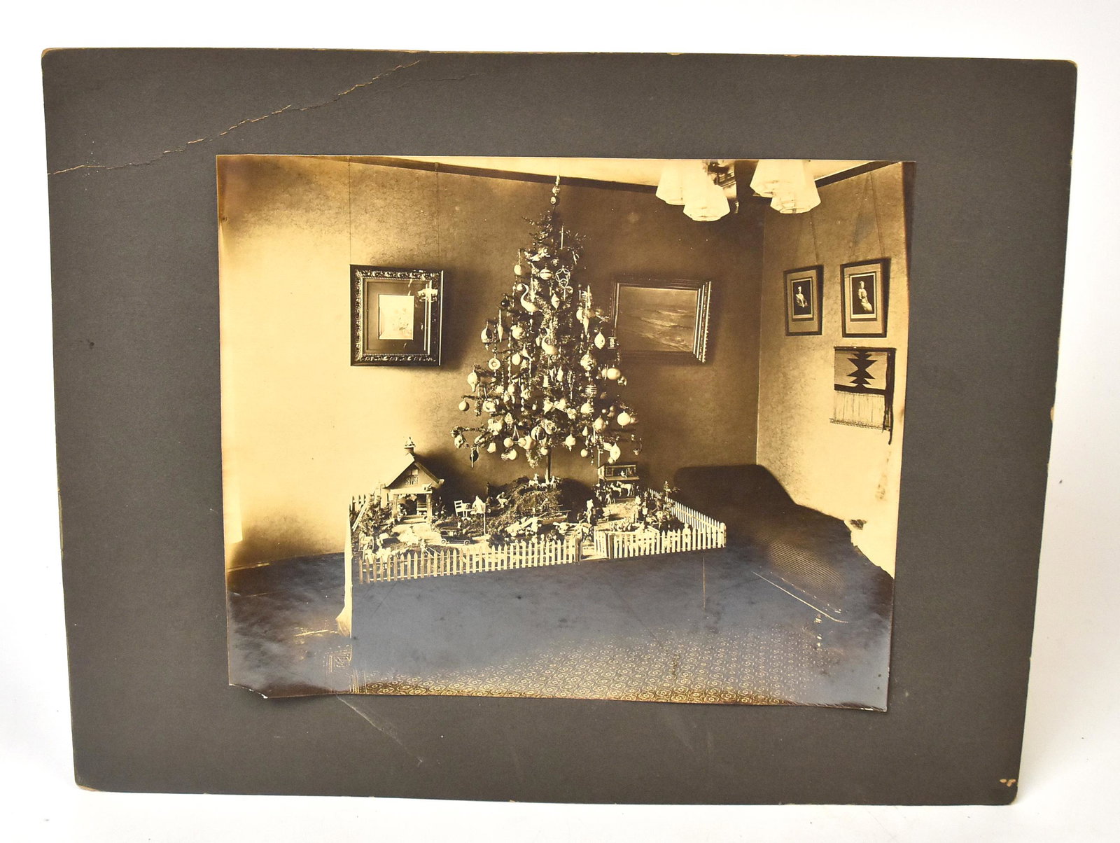 King Christmas Photo (1 of 4)