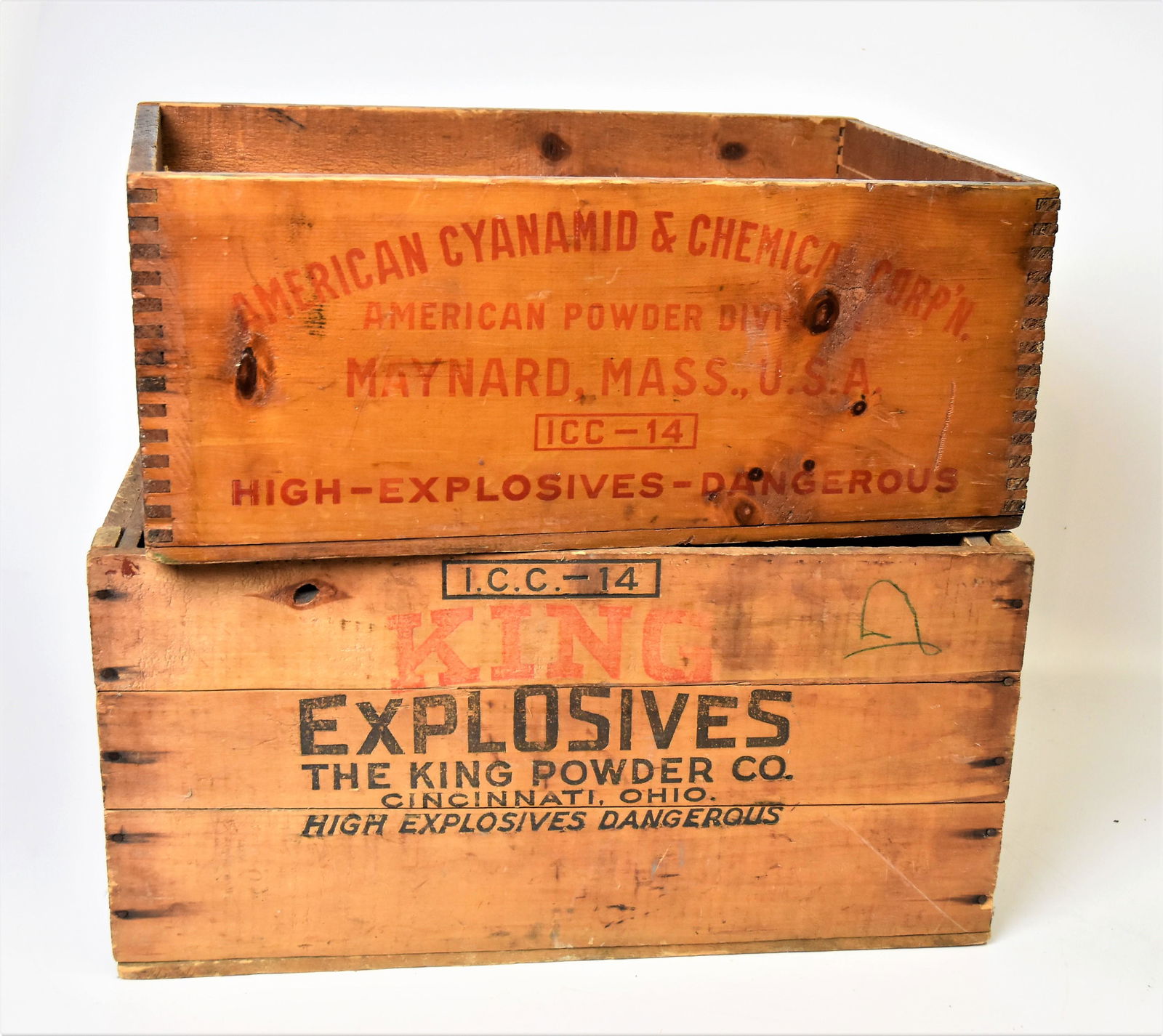 King & American Standard Explosives Crates (1 of 7)