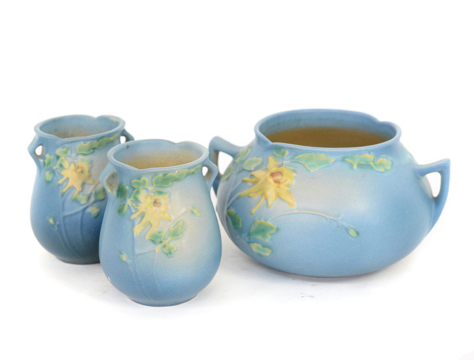 Three Roseville Cyclamen Handled Vases (1 of 10)