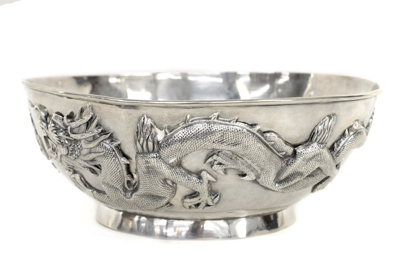 Outstanding Qing Dynasty Chinese Silver Dragon Bowl (1 of 7)