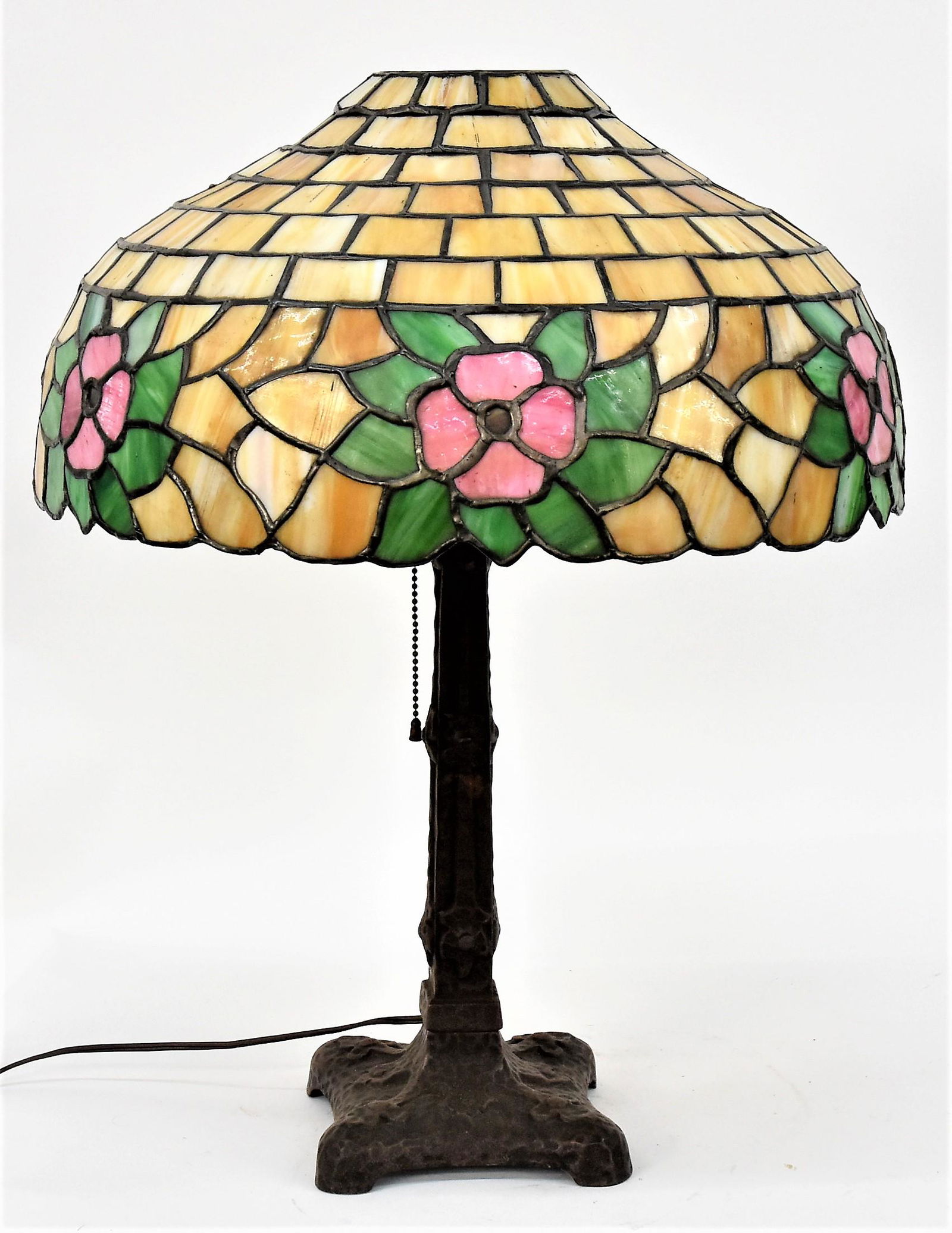 Chicago Mosaic Leaded Glass Table Lamp (1 of 8)