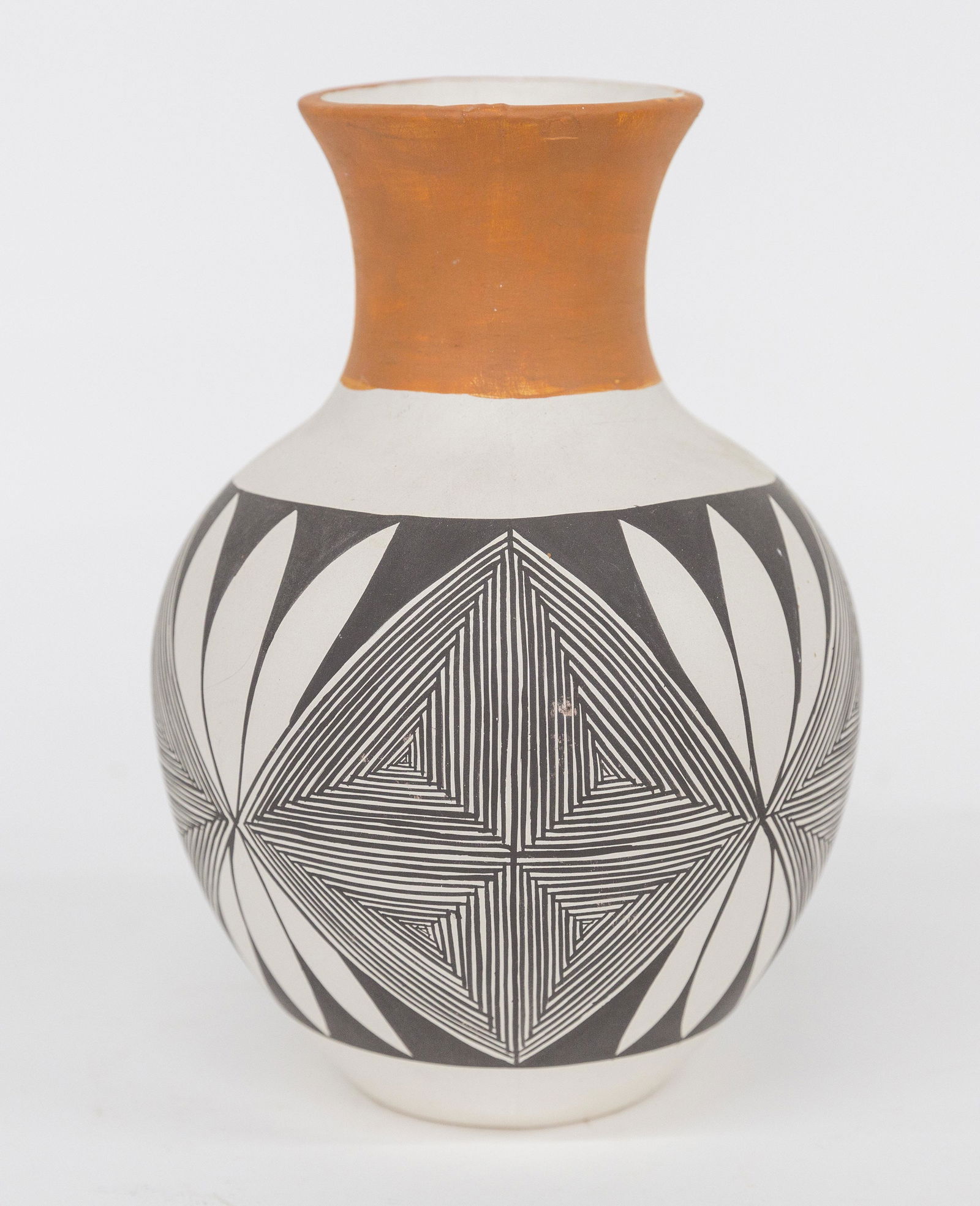 Signed Laguna Pueblo. Pottery Jar (1 of 4)