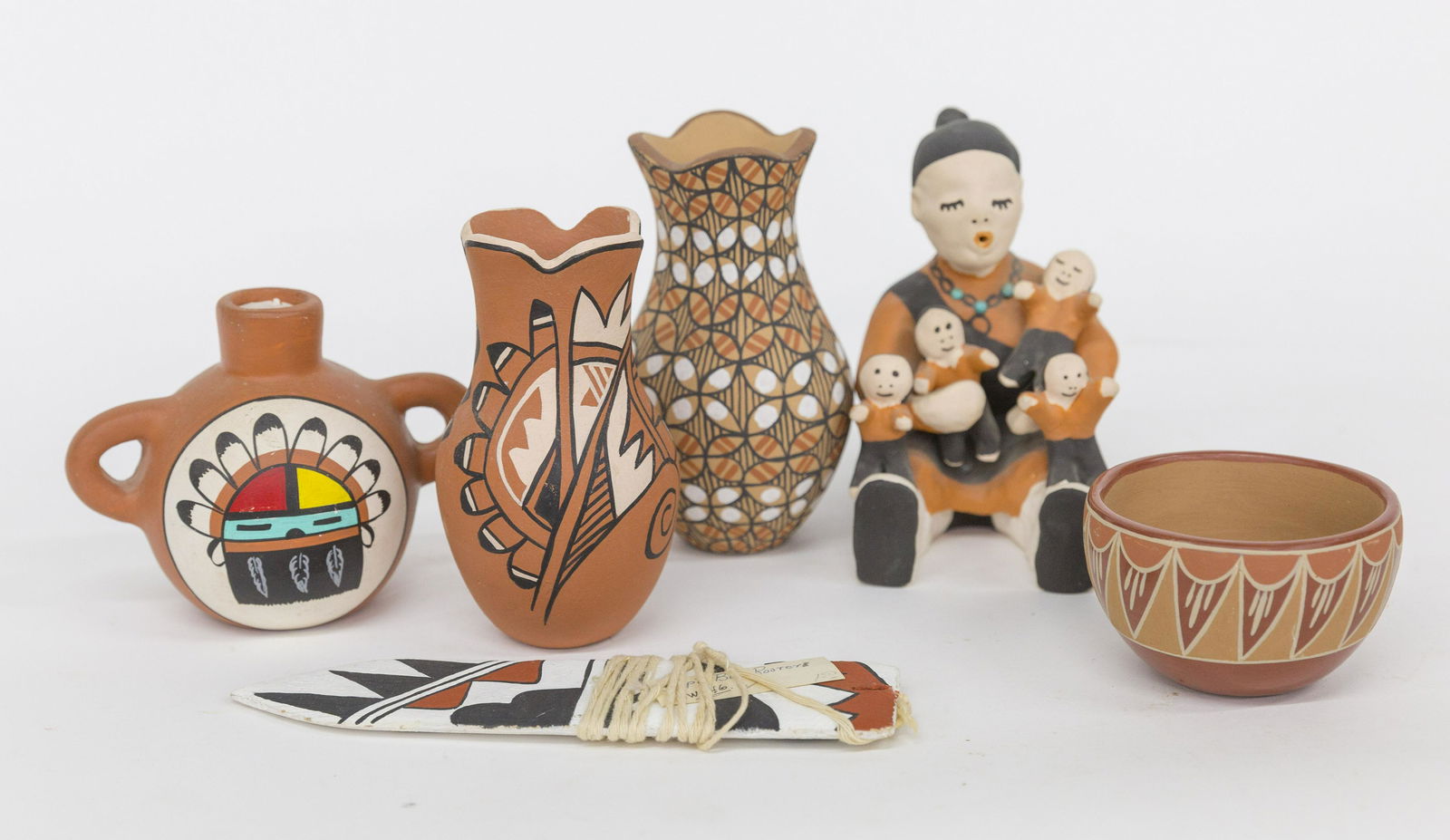 Pueblo Pottery (1 of 8)