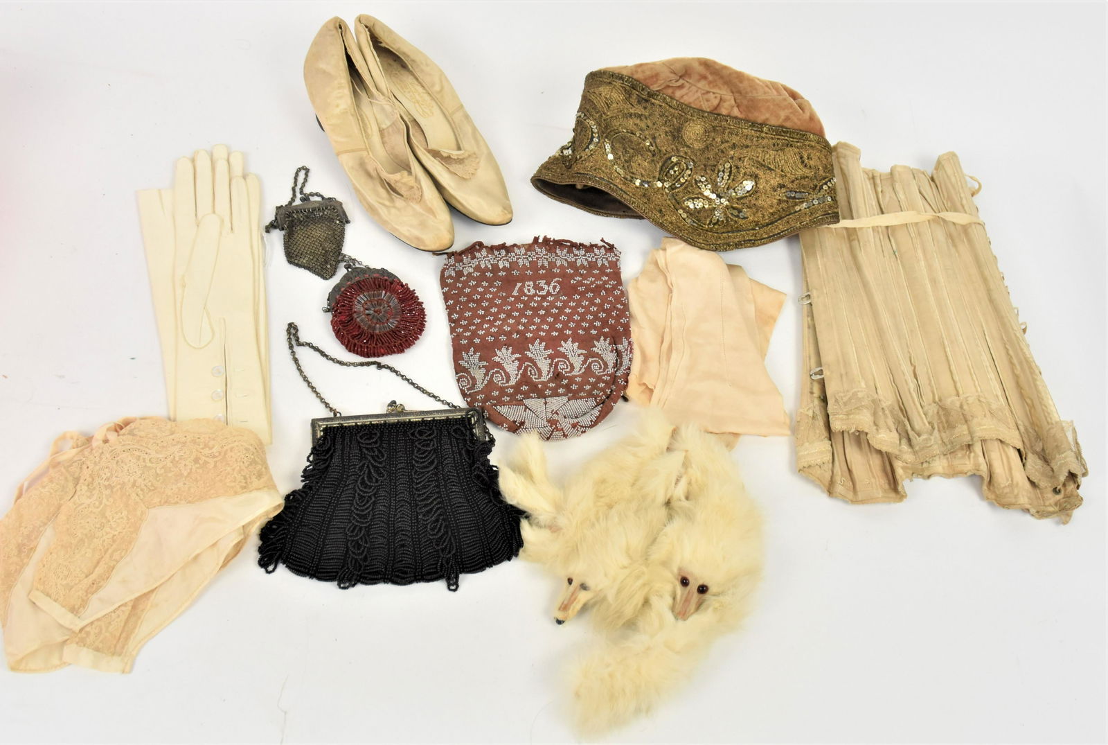 Ladies Purses & More (1 of 9)