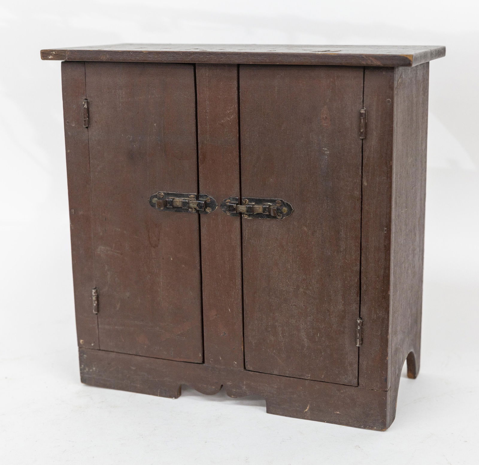 Miniature Red Painted Cupboard (1 of 8)