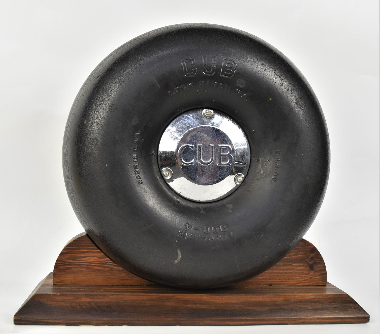 Cub Airplane Tire Display (1 of 2)